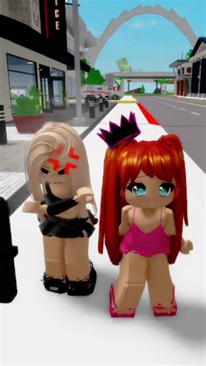 She Stole the Spotlight, and the Boys Started Fighting 😂💗 #roblox #robloxshorts #brookhaven