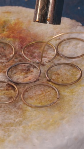 How to Make a Super Snake Bracelet – Easy DIY Jewelry | 5-Minute Crafts Family