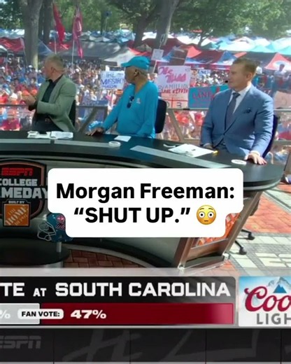 Morgan Freeman shut down the boos for Mississippi State 😭