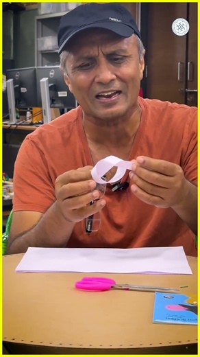 Kagaz Ki Kalakari by Prof. Manish Jain | Knotting a Paper Strip | CCL IIT Gandhinagar