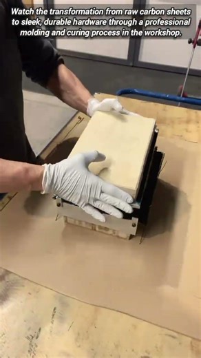 Professional Carbon Fiber Handrail Fabrication Using Precision Mold Techniques