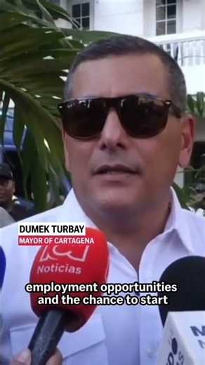 Colombian city swaps horse buggies for electric carriages