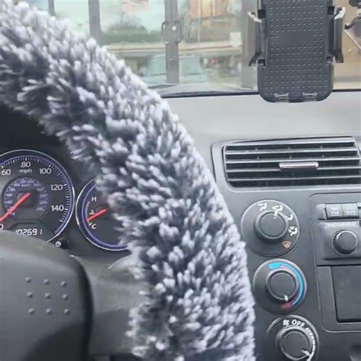 2004 Honda Civic LX Two 12 inch Kicker Comp C Subwoofers with 2500 Watt Power Acoustik Amplifier