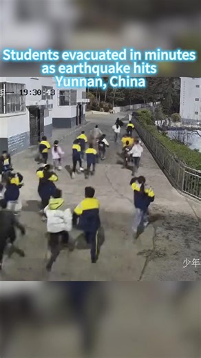 A real-life test of discipline! Reacting swiftly to a 5.1-magnitude earthquake, teachers and students took cover under desks before making an orderly evacuation to safety in Qiaojia County, China's Yunnan. | China Xinhua News