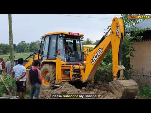 JCB Backhoe Working on Sticky Mud | Powerful JCB Machine in Action