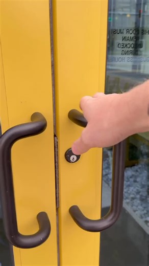 JaxLikeALocal on Instagram: "Monday Route: Southern Grounds at The Hub ☕🤍 This newly opened, collaborative restaurant and hospitality space at Forest St & Riverside Ave is stunning. The space is gorgeous, the staff is incredibly warm and welcoming, and it already feels like a neighborhood favorite in the making. You’ll find all the Southern Grounds classics you know and love: fun coffee flavors, crave-worthy bakery treats, and a menu that never misses. Since they’ve just opened, now’s the perfe