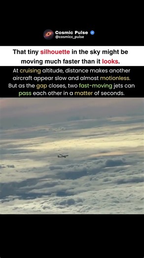 That Tiny Jet in the Sky Is Moving Faster Than You Think! 😱✈️ #shorts #aviation #viral #trending