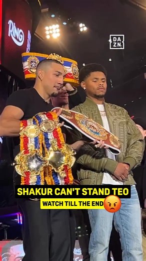 He hit him with the side eye! 👁️ 🎟️ Buy #RING6 | Teofimo Lopez vs Shakur Stevenson | Jan 31 | Exclusively on DAZN | @RingMagazine | DAZN