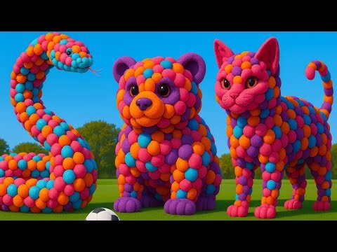 The mascot vibrato assistant Panda placed on the football field is popular,co-produced,and creative