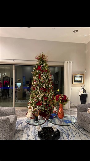 Professional Christmas Tree Decor Ideas for 2026