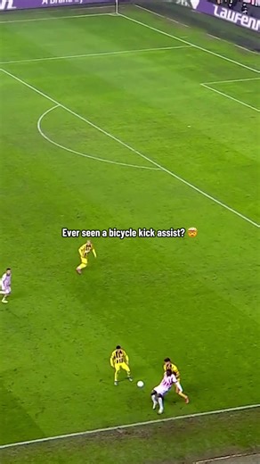 Amazing Bicycle Kick Assist in UECL Match