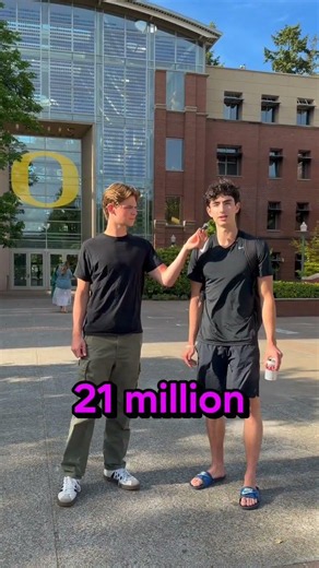 U of Oregon Students: $100K in Bitcoin or in a bank account? 💸 #MoonPayCollege #bitcoin #money