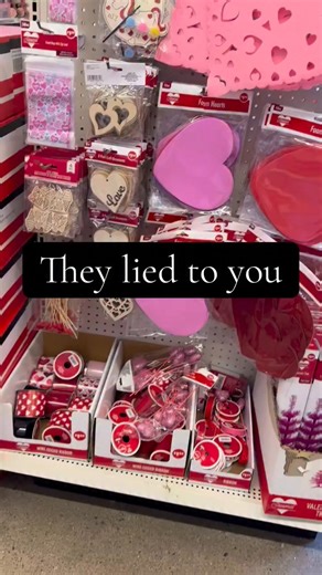 Dollar Tree for the win once again! 😍🙌🏼 I love how we can take any surface and make something beautiful! 🤎 I gave this one a vintage look but you can change it to your unique style! 🤎 If you would like to try this piece, check the comments for the printable I used! ⬇️⬇️ #crafts #crafting #diy #diyideas #diydecor #valentines #ValentinesDecor #vintage #dollartree #dollartreecrafts | Lee Lexi Creations