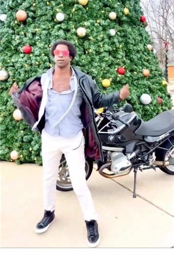 Rootkit - Only Knew ft. Nevve: A Heartwarming Christmas Celebration