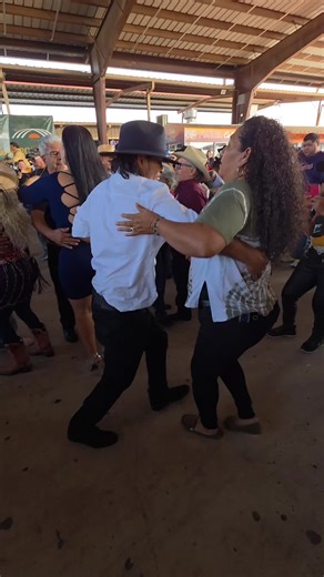 Language Learning Tips for a Merry Christmas