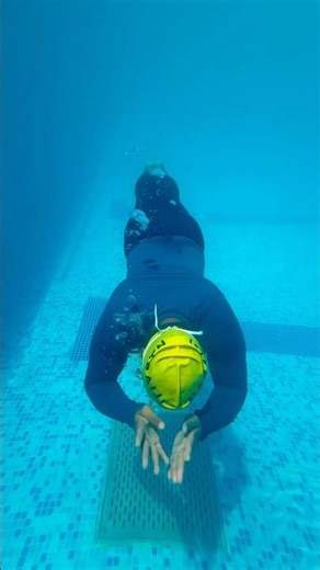 Underwater Hand Movements 💪 | Freestyle Catch & Pull Fix #shorts