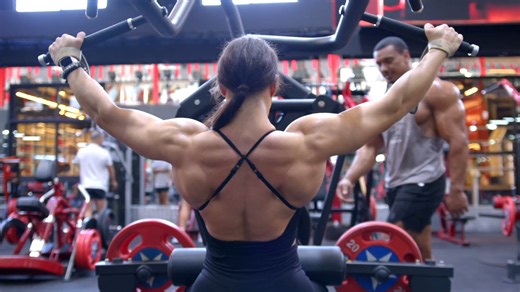 She was building her back - now she’s going viral