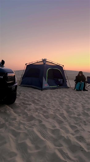 Exploring UAE Lines by Maryam Majid