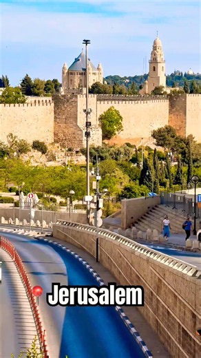 Gazing into the mighty walls of Jerusalem 🏛️✨Where history meets magic.#Jerusalem #Israel #holyland
