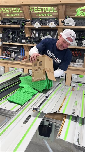 Trying out an idea using the @Toolgrid green boards and vertical hooks to organize the Festool tracks. Over the holidays I was rearranging a few spots in the shop and figuring out good spots for some things I hadn’t quite found the right spot for yet