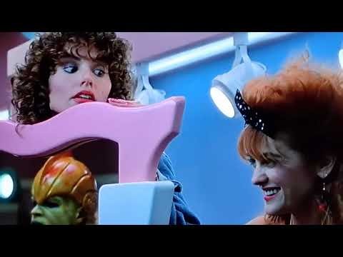 Earth Girls Are Easy There Aliens Scene 1988