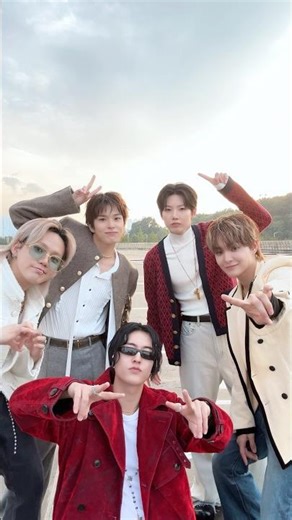 😒 does he love you? 😡