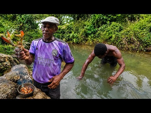 You Won’t Believe this Style we Used to Catch Crayfish | Catch and Cook 