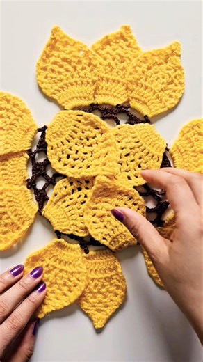 Try this beautiful crochet pattern today! #makewithme #shorts