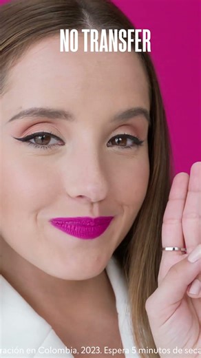 Labial Mate Cyzone 100% mate 0% transfer 24h duración