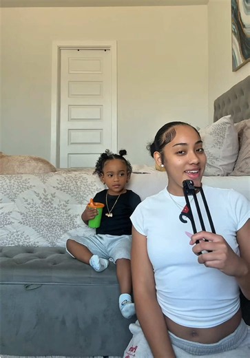 Back with our mic talks n she love @BabyChiefDoit new song 😂😂 | baby chief do it