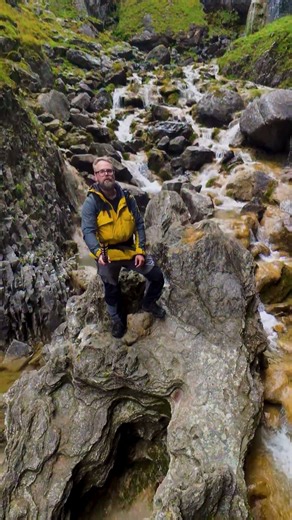 Solo Hiking in God’s Own County: The Yorkshire Dales #solohiking #silenthiking #nature #yorkshire