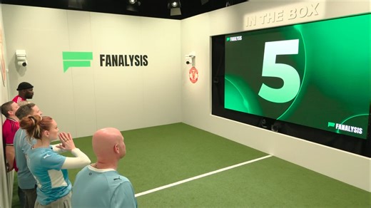 Roy Keane reveals the result of the Manchester derby to fans locked In The Box 📦 The full video will be available on Sunday on the Sky Sports Premier League YouTube channel 📺 | Sky Sports Football