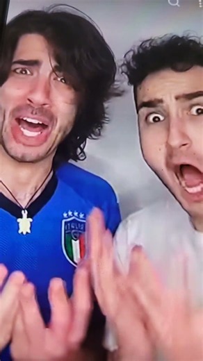 @Lionfield vs @HowToBasic