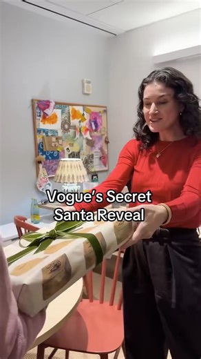 🔗: https://voguemagazine.visitlink.me/pGxAUZ It’s time for Vogue's Secret Santa reveal here in our NYC office. Tap the link above for last minute gift ideas and stay tuned for more this holiday season. | Vogue