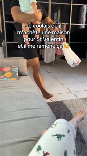 Turn any gift into a laugh—The Prank Box delivers a silly screw-challenge and a cheeky middle-finger surprise that sparks instant reactions. Compact, gift-ready, and perfect for birthdays, parties, or white-elephant swaps. 🤪🖕 🛒Buy now👉：https://t.site/4rfVLjN | Shoplyhube