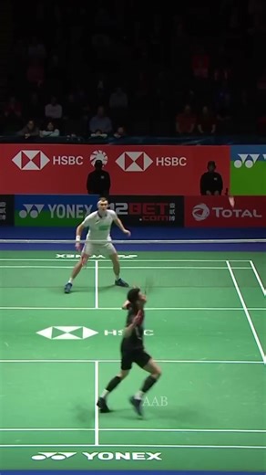 Battle of the GIANTS | Viktor Axelsen vs. Lee Zii Jia at All England