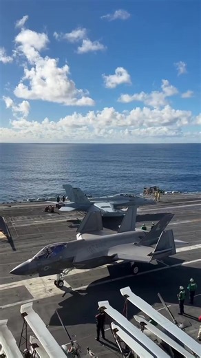 US Navy Flight Deck Ops: How Aircraft Carrier Deck Operations Work