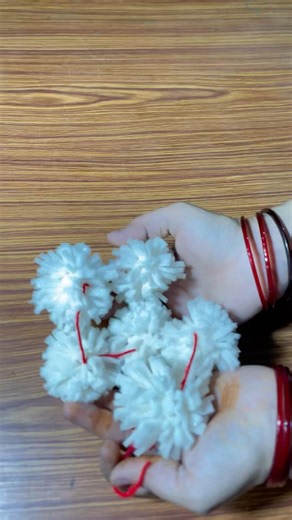 Saree Ke Foam Ko Phenke Nahi! Banaye Darwaze Ki Toran ✨ #diy #shortsfeed #4k #craftideas #viral#4k