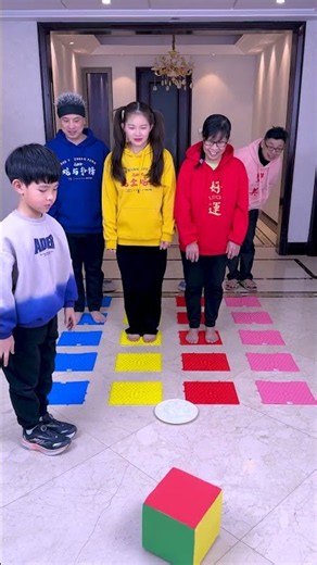 Dice Rolling Challenge! Who will win? 😃 #partygames #familygames #funny