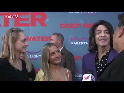 Unfiltered Celeb Moments on the Red Carpet – Only on FabTV Hollywood’s Most Fun Celebrity Interview