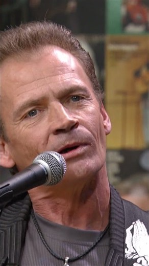 Noel & Ben Haggard sings "The Runnin' Kind"