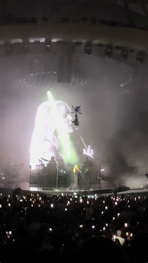 Miley Cyrus Wrecking Ball Live at Hollywood Bowl — First Time Experience