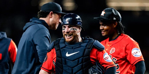Vázquez etching himself deeper into Astros' no-hitter lore