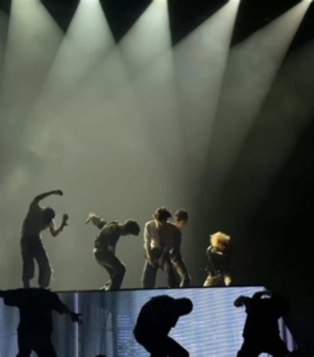 vote enhypen on mnet plus to keep checkmate on the setlist!! (credit - eternalheure on x) #enhypen #checkmate #bloodsaga