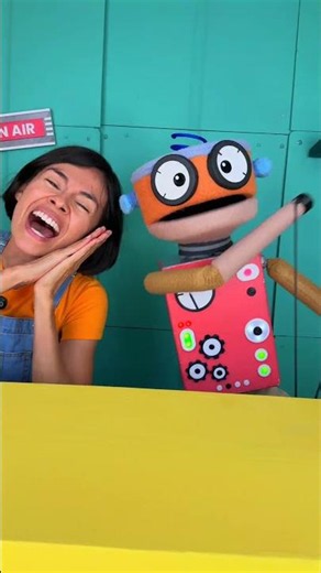 Christina & Wimee dance together! 🔢🤖 #aramsamsam #123andres #kidsvideo @wimeesworld