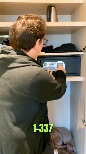 Hacker Revealed the Password Behind Every Hotel Safe 🔓