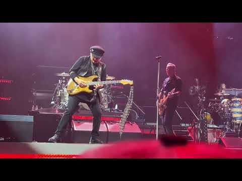 Because the Night, Bruce Springsteen & The E Street band, April 7, 2026, Kia Forum, Pit shot