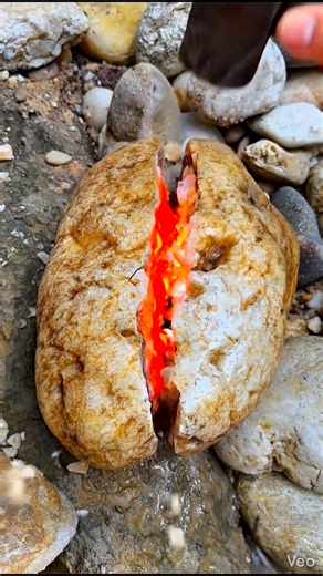 Pure fire and ice in crystal form. Absolutely stunning! #GeologyRocks #Gems | Zhan Gold Mining