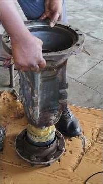 MAHINDRA YUVO ట్రాక్టర్ AXILE OIL SEAL AND BEARING CHENGE #mihindra #tractor #tractormaintenance