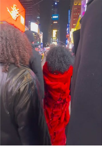 Diana Ross New Year Times Square Performance Highlights